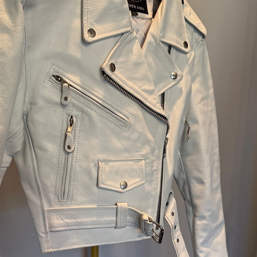 LK Women's White Leather Biker Jacket EUC L - Picture 3 of 15